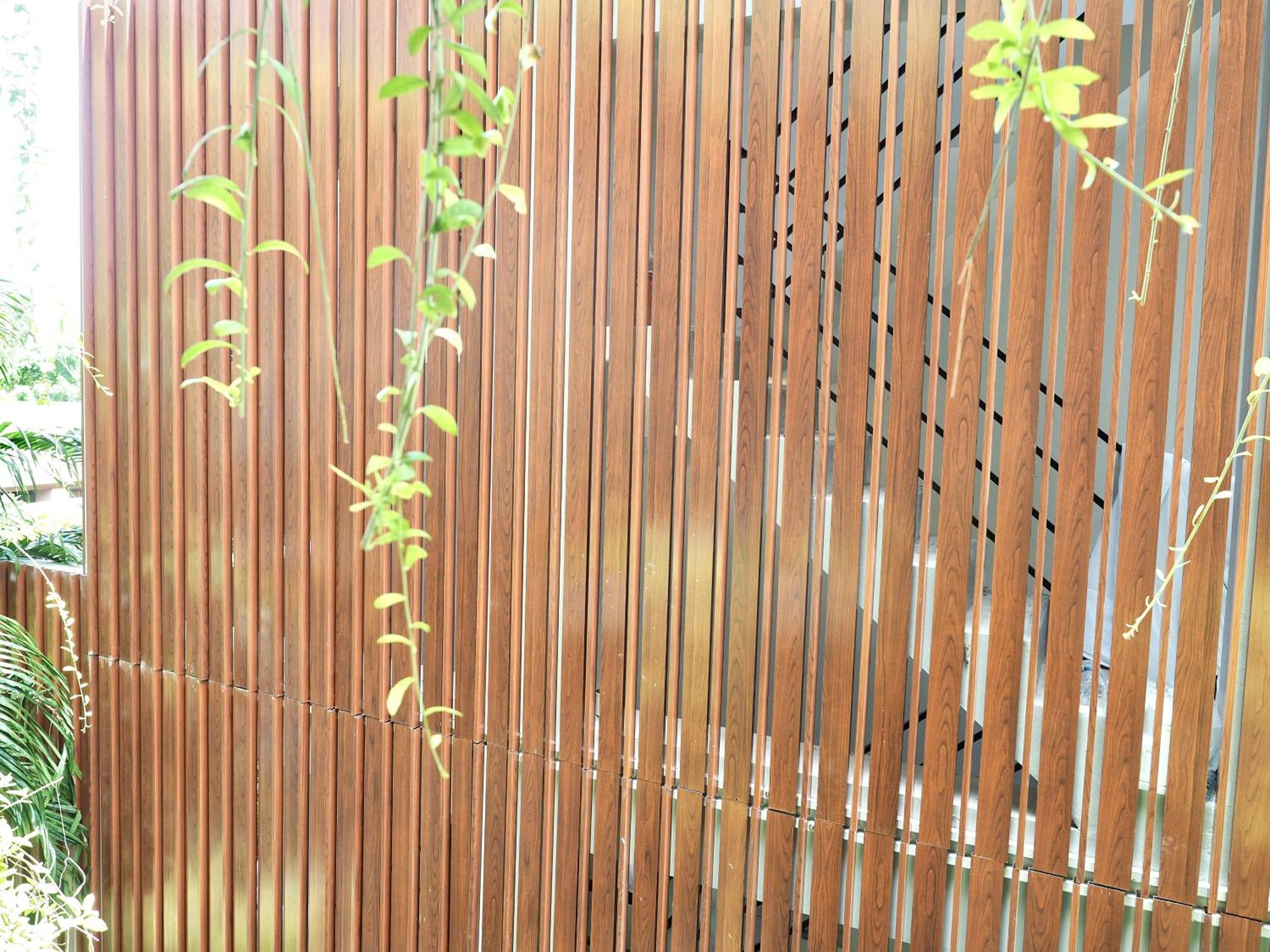 Panwaburi Beachfront Resort - Sha Extra Plus Kültér fotó A traditional Japanese shōji